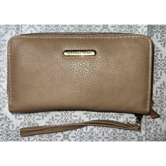 Tan Womens Faux Leather Zip-Around Wallet With Wrist Strap - Picture 1 of 3